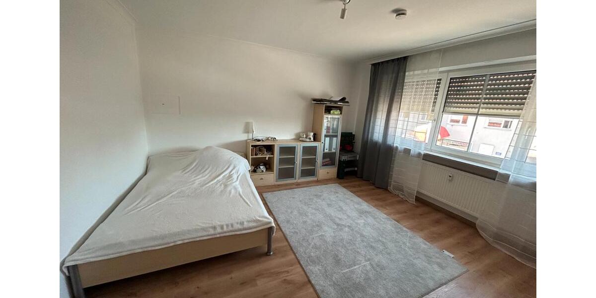 Etagenwohnung Abensberg - 3 Zimmer, 146 m&sup2;, 1.175&euro; | Angebot:26329468