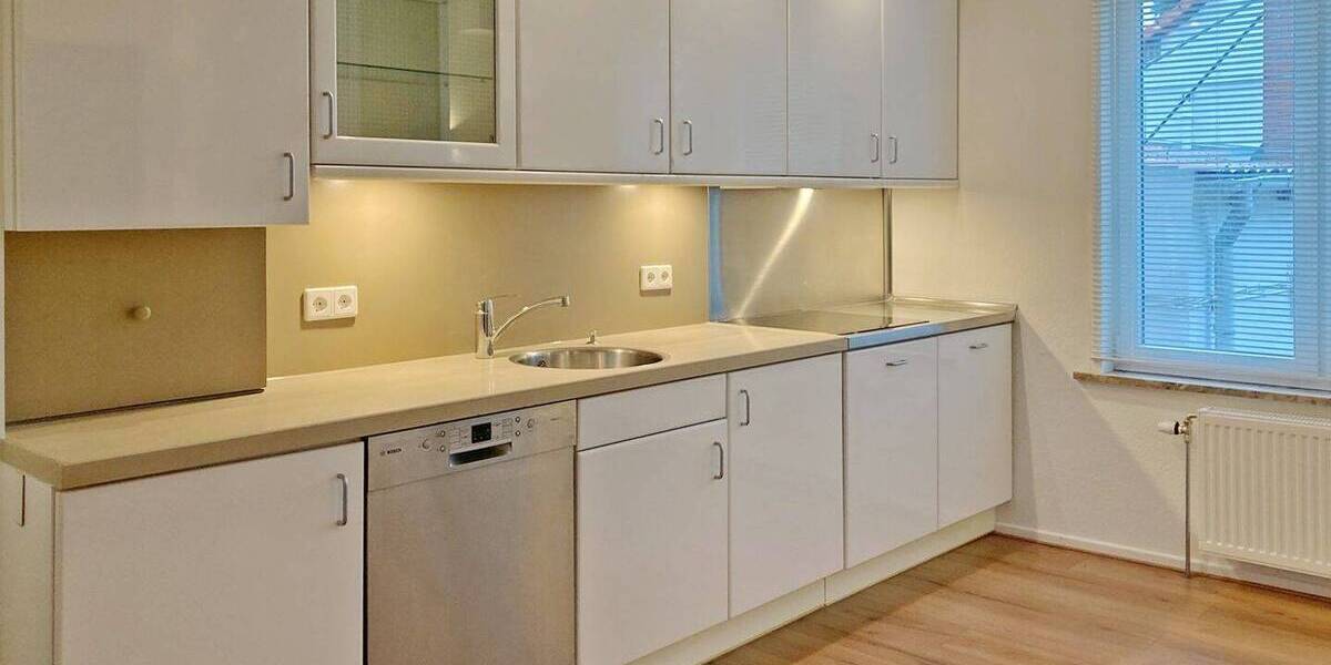 Großzügige & modernisierte Wohnung in Elbnähe 3 zimmer