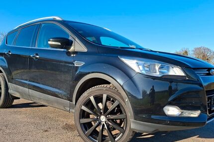Ford Kuga 121.112 km 10.499 &euro; Unterbreizbach 36414