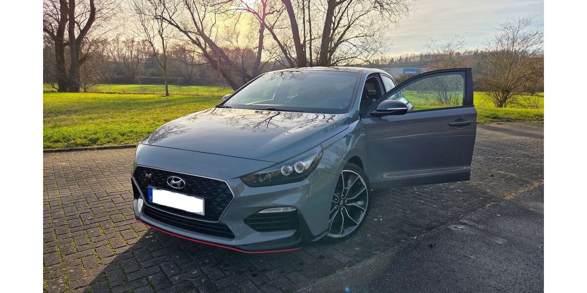 Hyundai i30 140.000 km 17.900 &euro; Hünstetten 65510