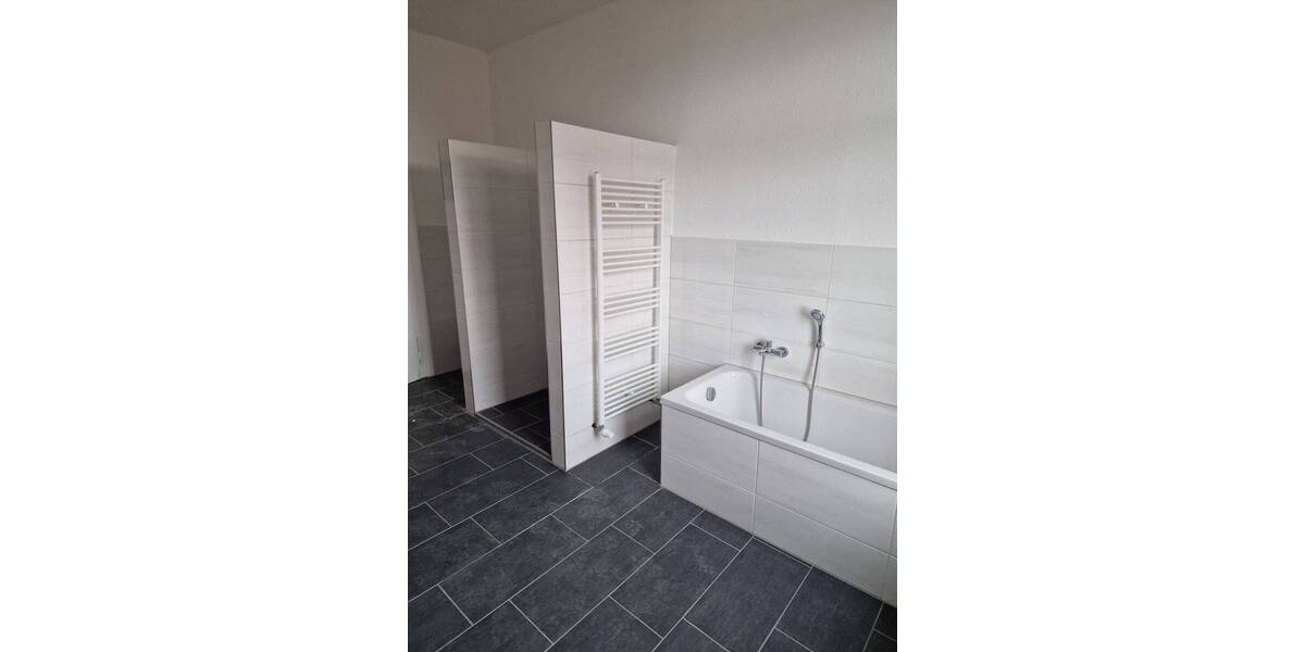 Etagenwohnung Blankenburg - 4 Zimmer, 144 m&sup2;, 850&euro; | Angebot:26700100