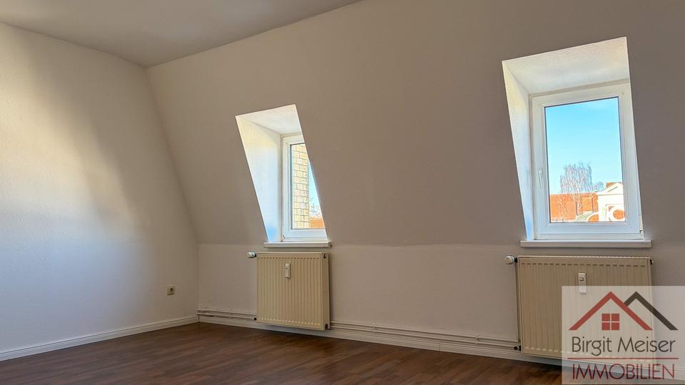 Dachgeschoßwohnung Schwerin - 3 Zimmer, 82 m&sup2;, 820&euro; | Angebot:25538361