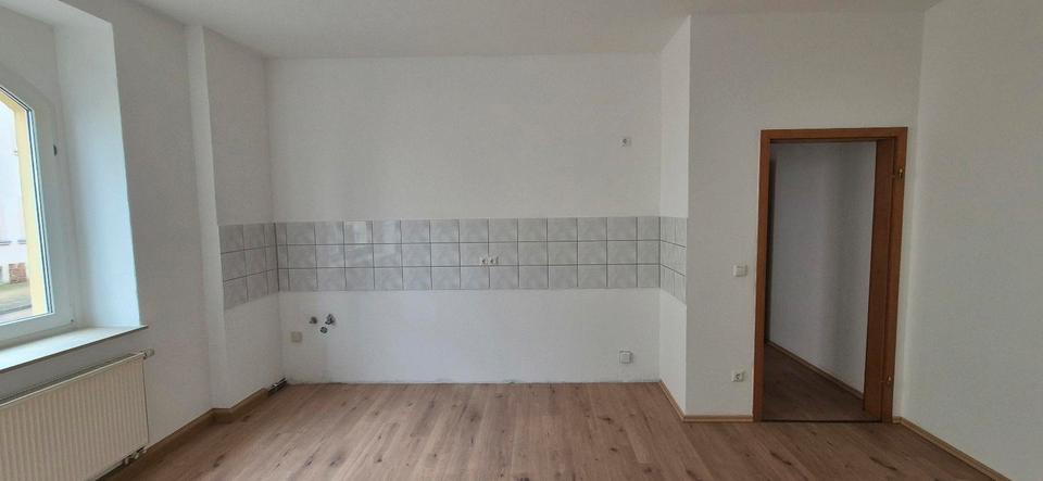Erdgeschoßwohnung Döbeln - 1 Zimmer, 43 m&sup2;, 260&euro; | Angebot:25993773