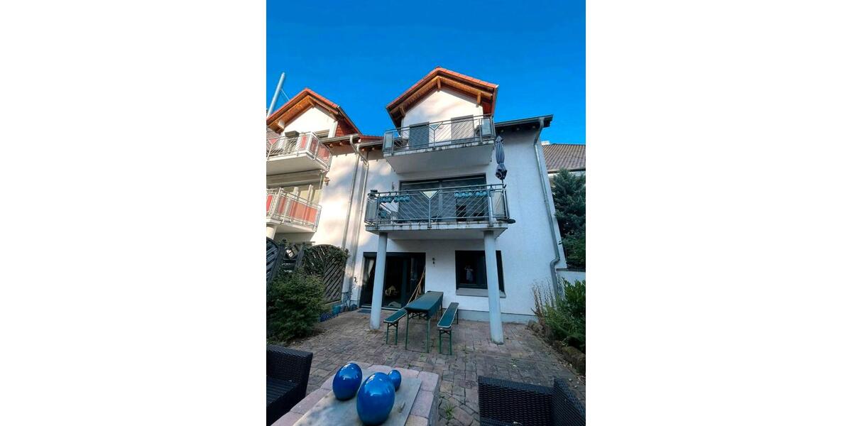 Doppelhaushälfte Kaiserslautern Bahnheim - 7 Zimmer, 220 m&sup2;, 2.250&euro; | Angebot:26170787