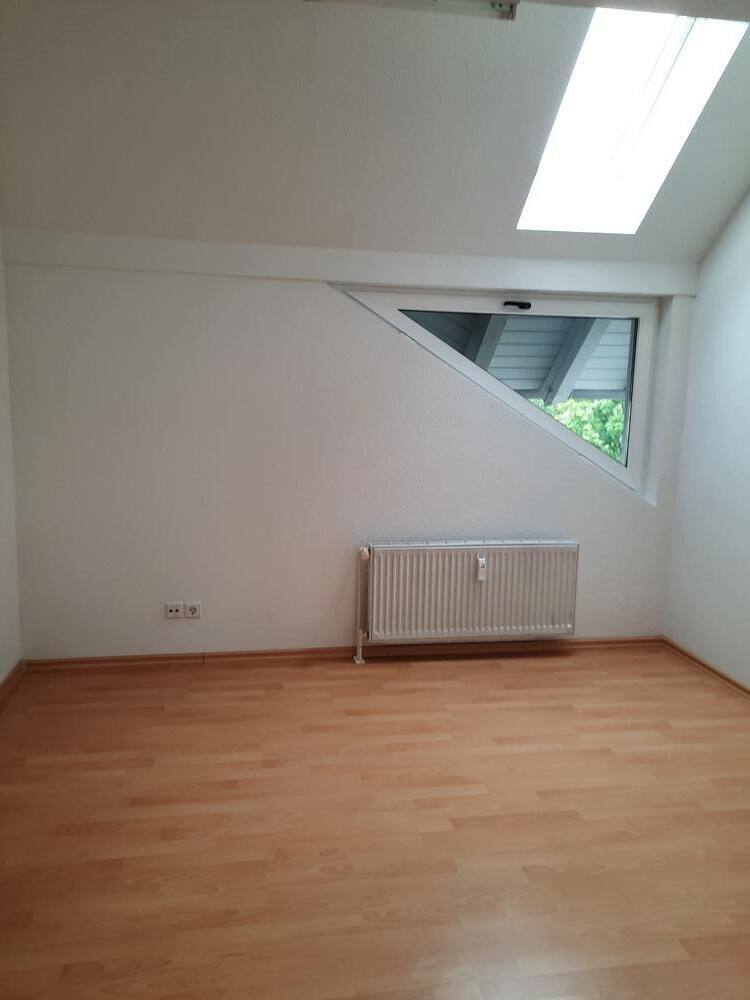 Große Wohnung sucht neue Mieter zimmer