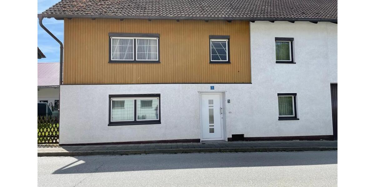 Einfamilienhaus Osterhofen - 5 Zimmer, 140 m&sup2;, 179.000&euro; | Angebot:26087712