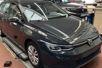 VW Golf 108.130 km 17.680 &euro; Buggingen-Seefelden 79426