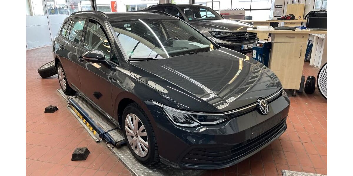 VW Golf 108.130 km 17.680 &euro; Buggingen-Seefelden 79426