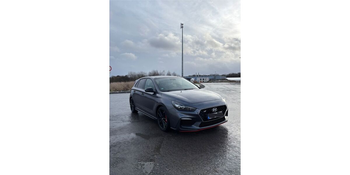 Hyundai i30 82.000 km 21.999 &euro; Menden 58706