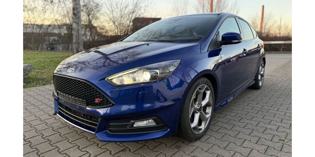 Ford Focus 131.000 km 13.700 &euro; Mannheim 68169