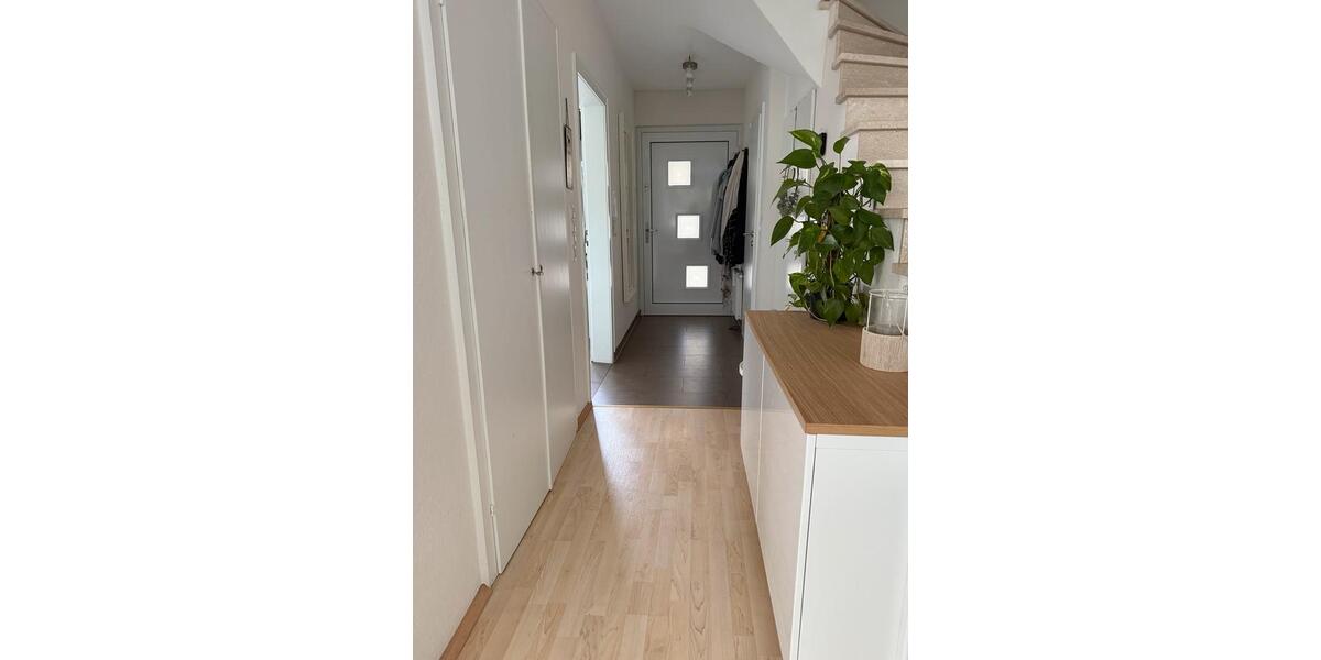 Doppelhaushälfte Bonn Hardtberg - 4 Zimmer, 100 m&sup2;, 1.975&euro; | Angebot:25987581