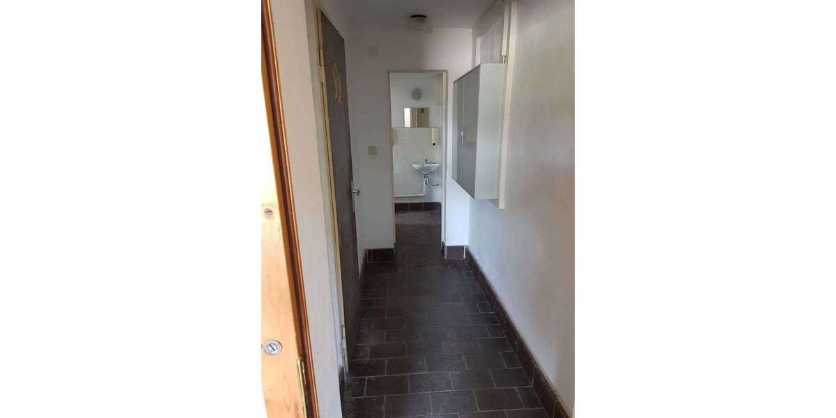 Reihenendhaus mit Potenzial zum Selbstausbau in Delitzsch 3 zimmer