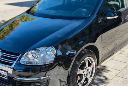 VW Jetta 248.000 km 850 &euro; München 81925