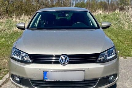 VW Jetta 51.000 km 15.170 &euro; Lübeck 23558