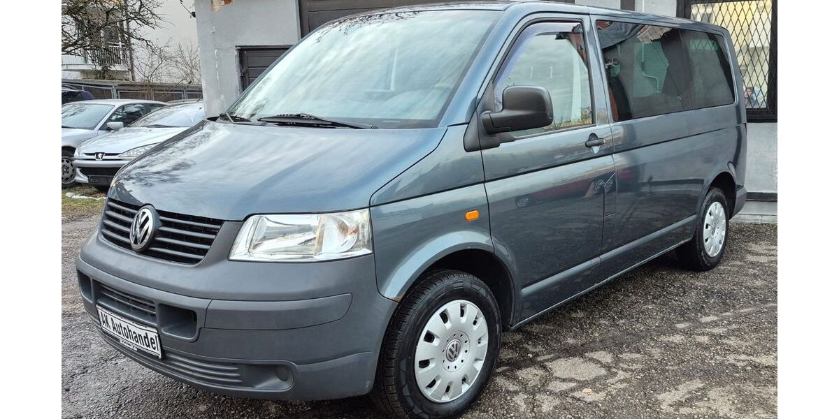 VW T5 Transporter 256.376 km 4.990 &euro; München 80809