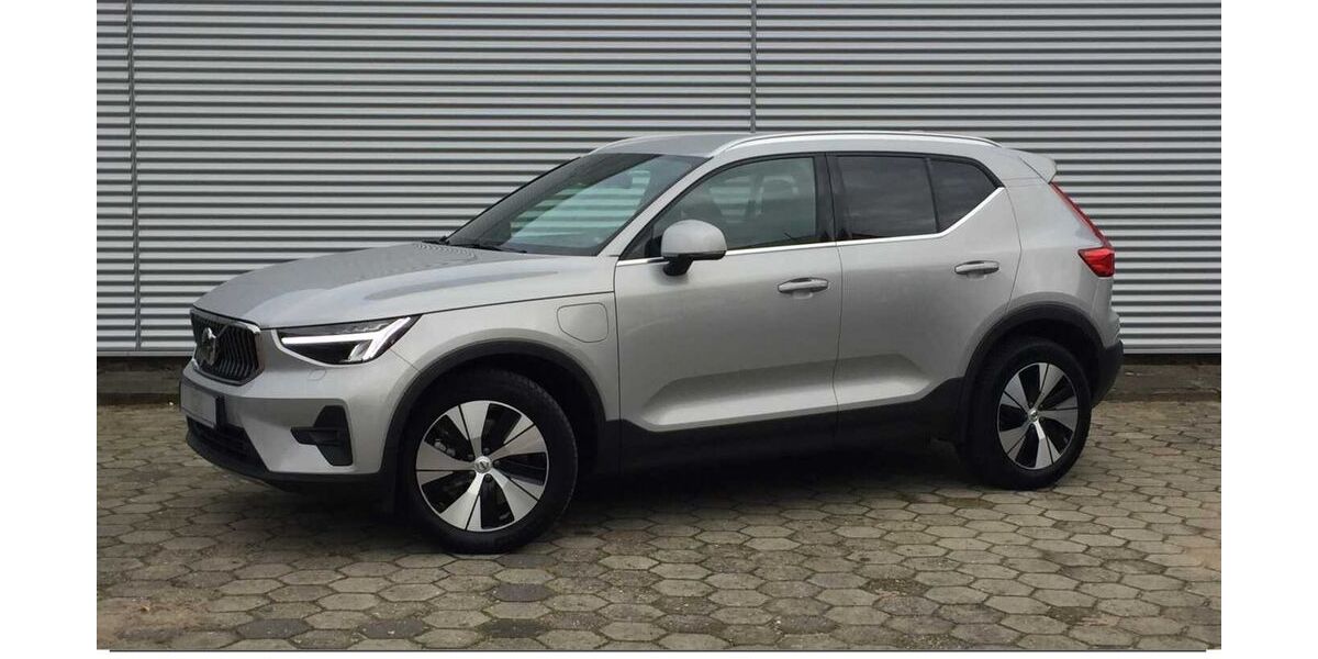 Volvo XC40 37.906 km 28.850 &euro; Hamburg 22393