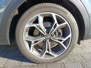 Kia SPORTAGE D2.0 48V AWD AT8 GTL TECH LEDER 70.523 km 22.960 &euro; Höhenkirchen-Siegertsbrun 85635