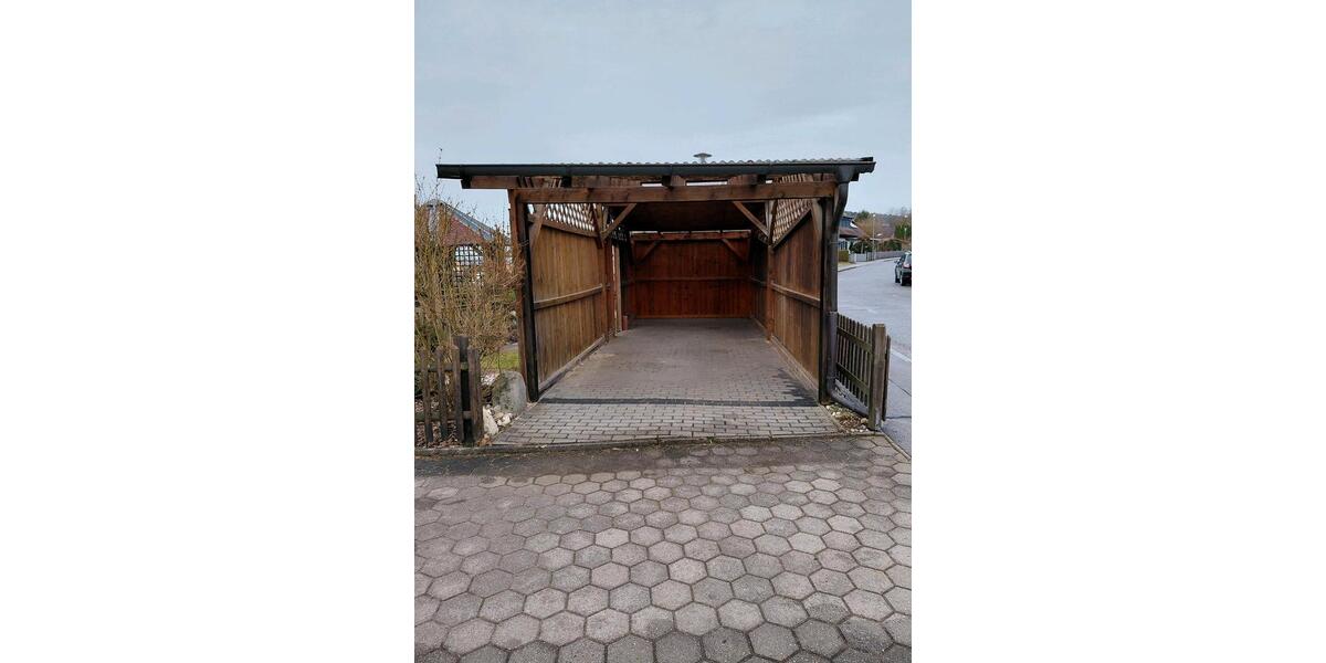 Einfamilienhaus Roding - 10 Zimmer, 180 m&sup2;, 1.300&euro; | Angebot:25126418