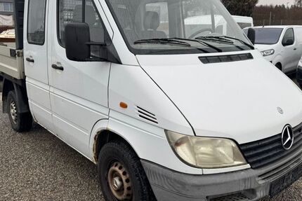 Mercedes-Benz Sprinter 186.000 km 4.989 &euro; Schwenningen 78056