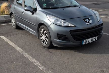 Peugeot 207 130.000 km 2.600 € Erfurt 99098