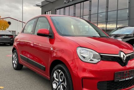 Renault Twingo 28.353 km 10.977 € Fürth 90763