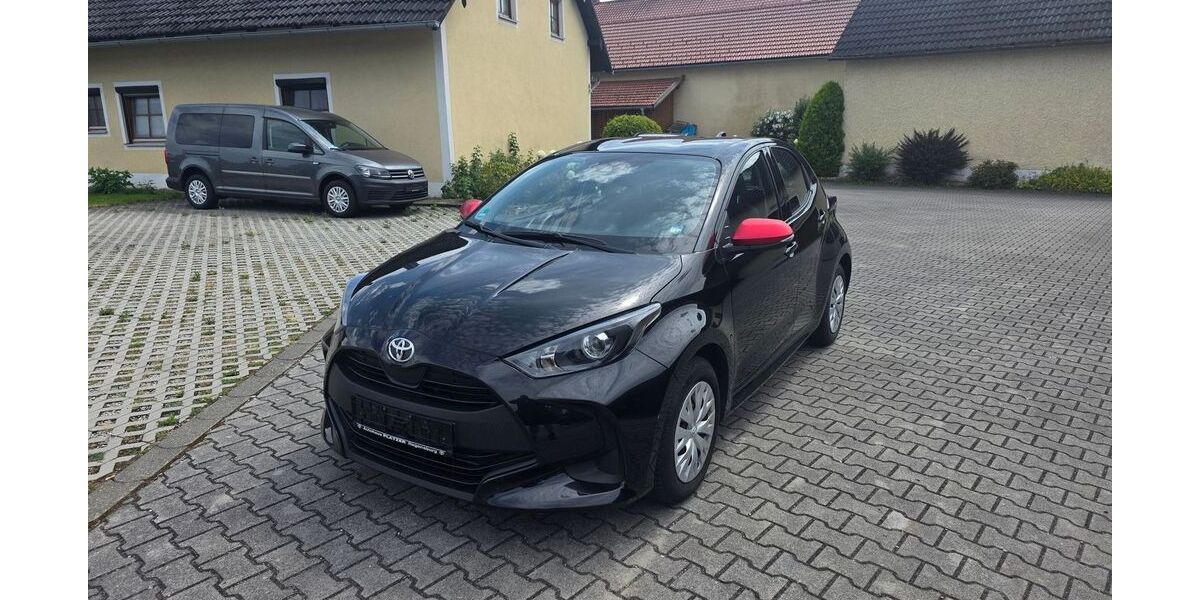 Toyota Yaris 44.567 km 13.400 &euro; Kirchroth 94356
