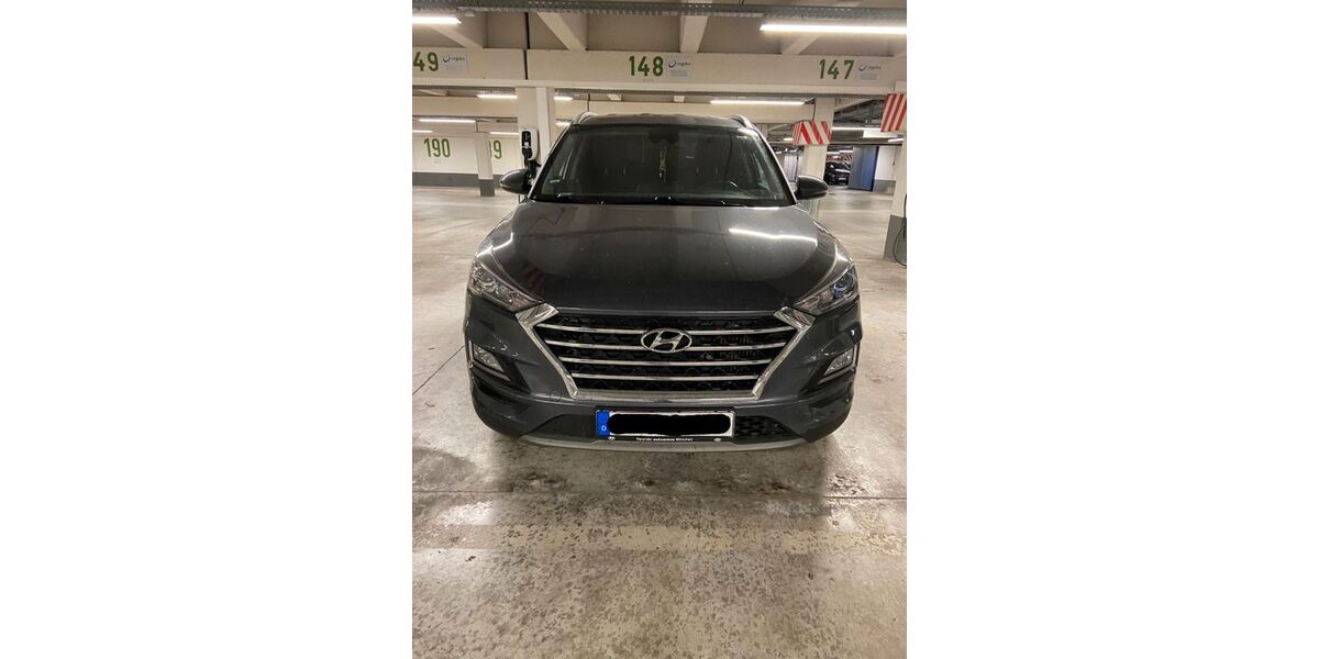 Hyundai TUCSON 83.000 km 21.000 &euro; Munchen 81539