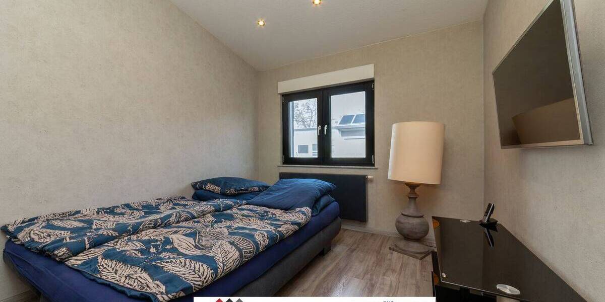 Traumhaftes REH mit 168qm WF und 400qm GS, inkl. Garten + Balkon, Garage, hochwertig kernsaniert 6 zimmer