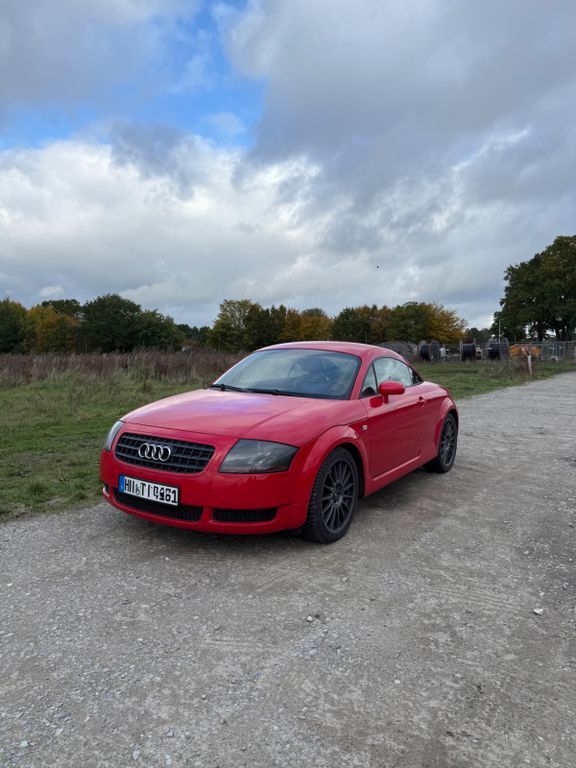 Audi TT 230.000 km 5.800 € Hamburg 22457