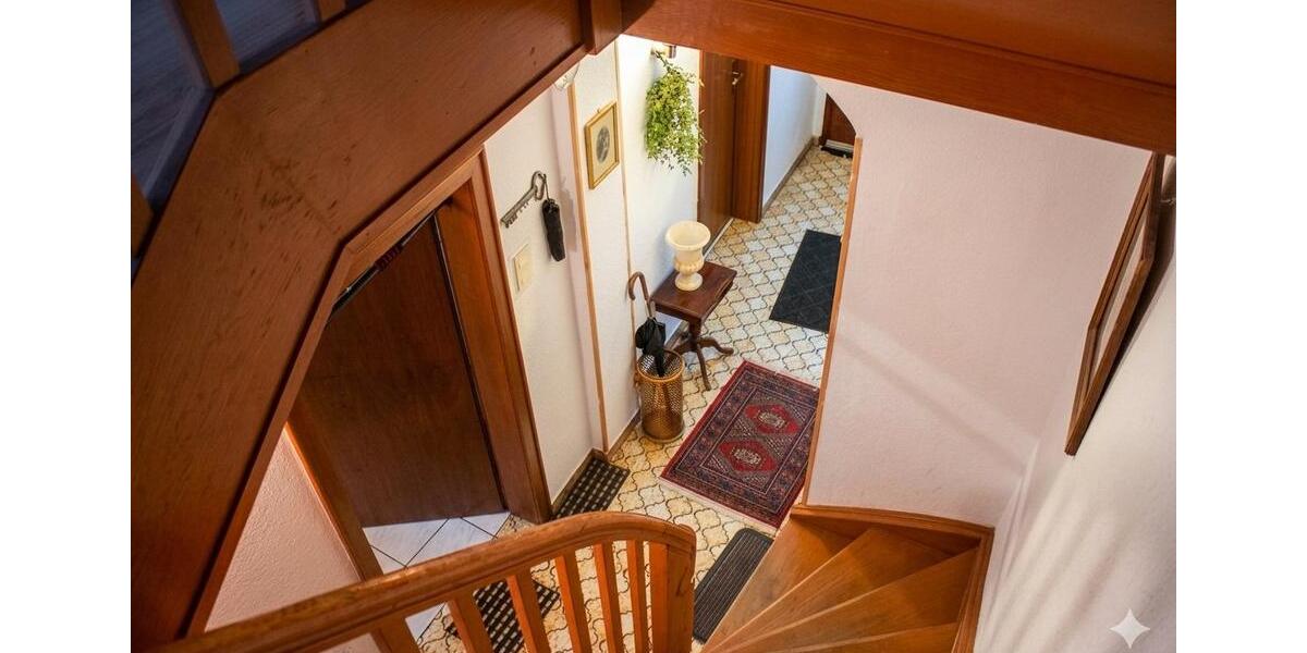 Reihenhaus Bedburg - 10 Zimmer, 176 m&sup2;, 429.000&euro; | Angebot:26921792