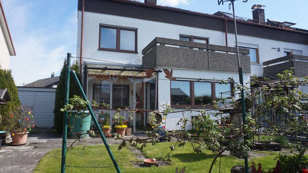 Haus zum Kaufen in Oberkochen 299.000 € 125 m² 5 zimmer