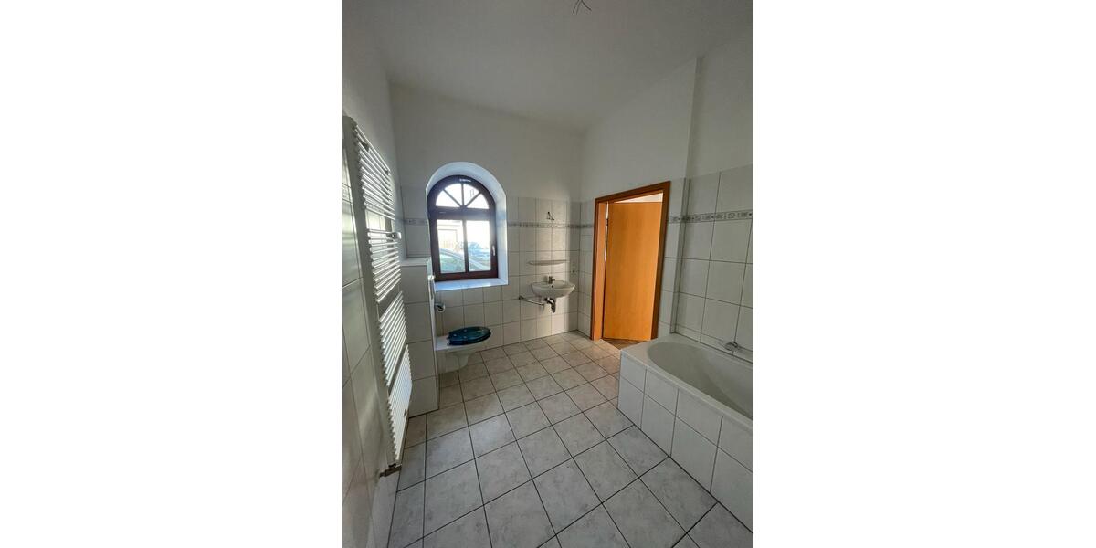 Erdgeschoßwohnung Zschopau - 2 Zimmer, 71 m&sup2;, 639&euro; | Angebot:25270640