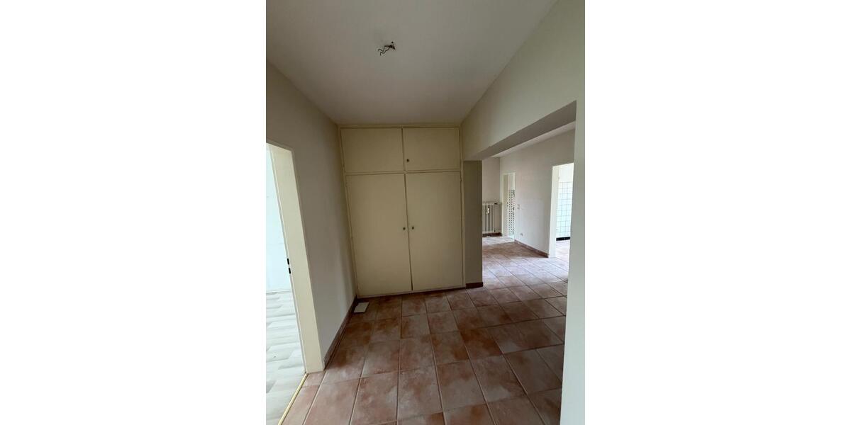 Etagenwohnung Bochum Bochum-Südwest - 4 Zimmer, 91 m&sup2;, 670&euro; | Angebot:24992522