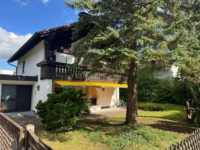 Haus zum Mieten in Gilching 2.200 € 173 m² 4 zimmer