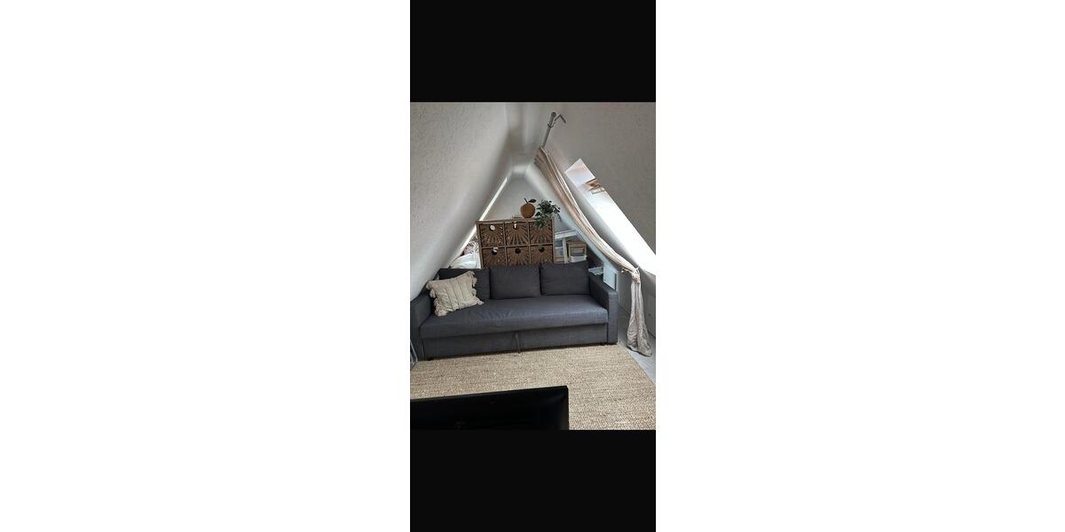 Dachgeschoßwohnung Überlingen - 3.5 Zimmer, 100 m&sup2;, 1.250&euro; | Angebot:25408322