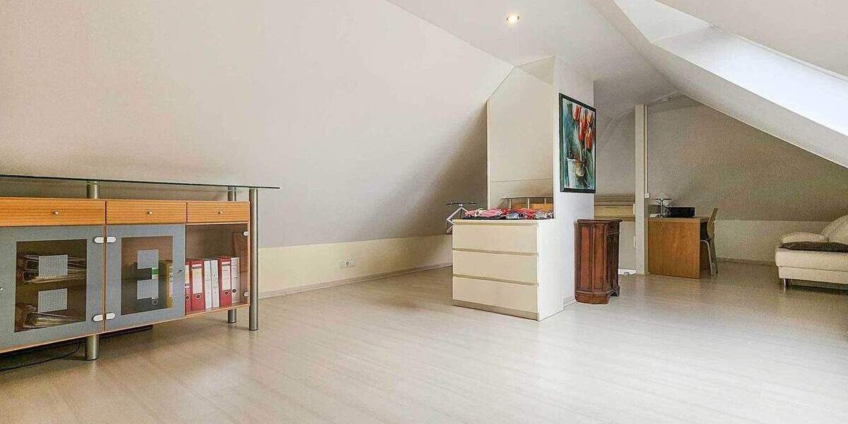 Etagenwohnung Baesweiler - 3 Zimmer, 91 m&sup2;, 299.000&euro; | Angebot:24860005
