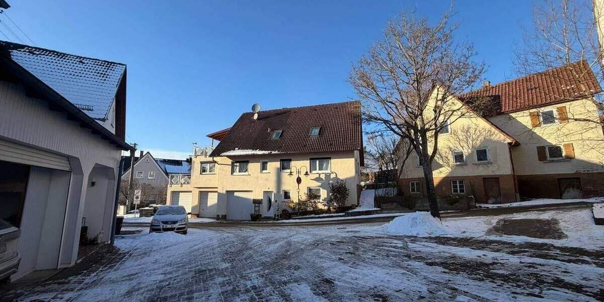 Mehrfamilienhaus, Wohnhaus Wildberg Effringen - 7 Zimmer, 200 m&sup2;, 475.000&euro; | Angebot:24657197