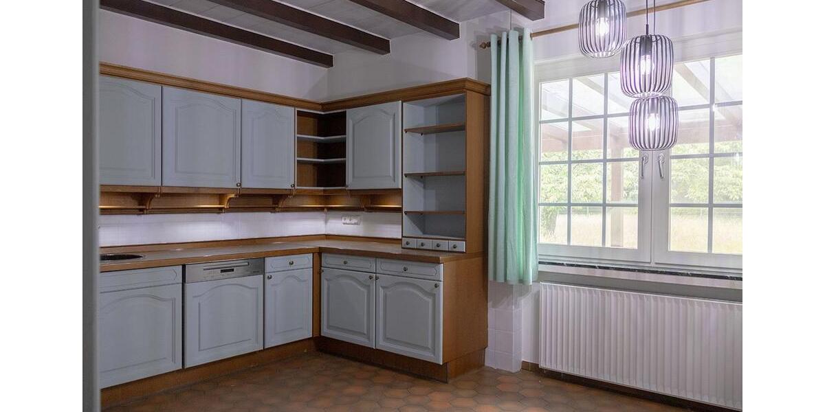 Bauernhaus, Landhaus Westerstede - 10 Zimmer, 310 m&sup2;, 659.000&euro; | Angebot:26956293