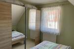 Sonnige, hochwertig ausgestattete Wohnung mit Balkon und Garage zimmer