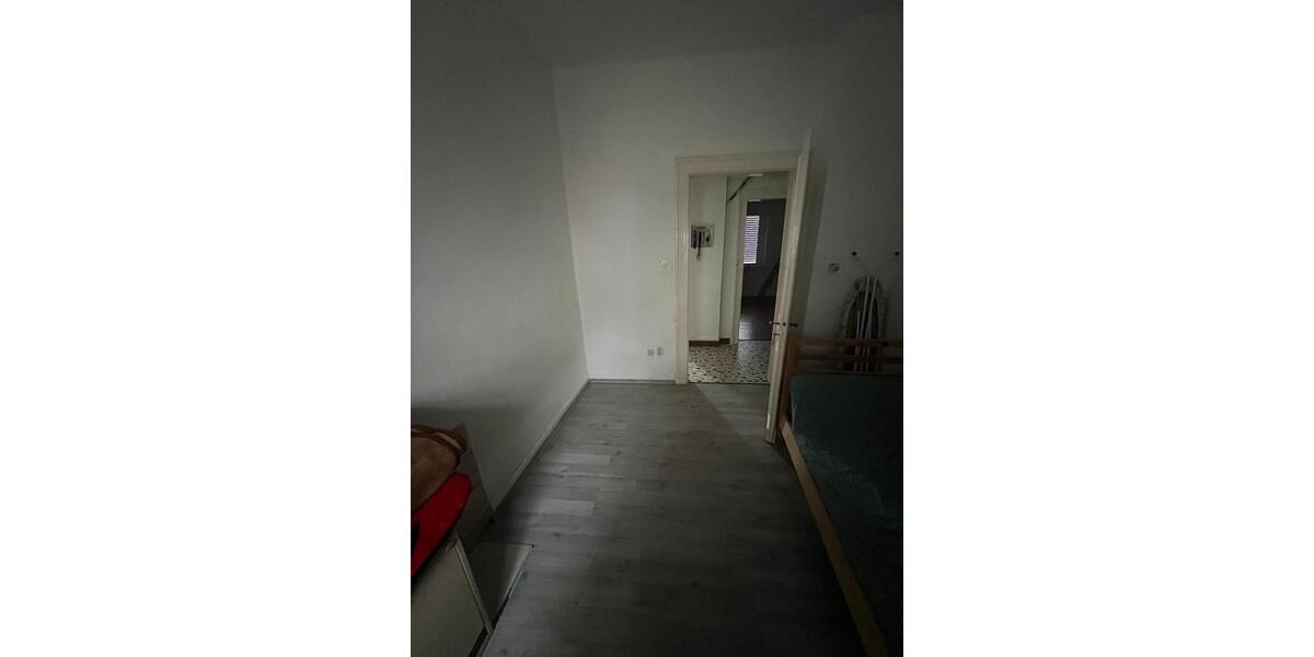 Erdgeschoßwohnung Mülheim an der Ruhr Broich - 5 Zimmer, 94 m&sup2;, 1.050&euro; | Angebot:24745899