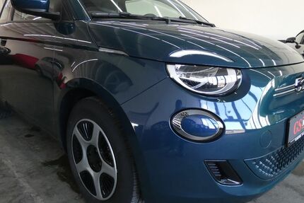 Fiat 500e 12.400 km 13.499 € Metzingen 72555