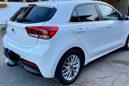 Kia Rio 60.873 km 12.300 € Iggensbach 94547