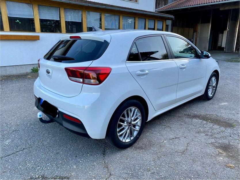 Kia Rio 60.873 km 12.300 € Iggensbach 94547