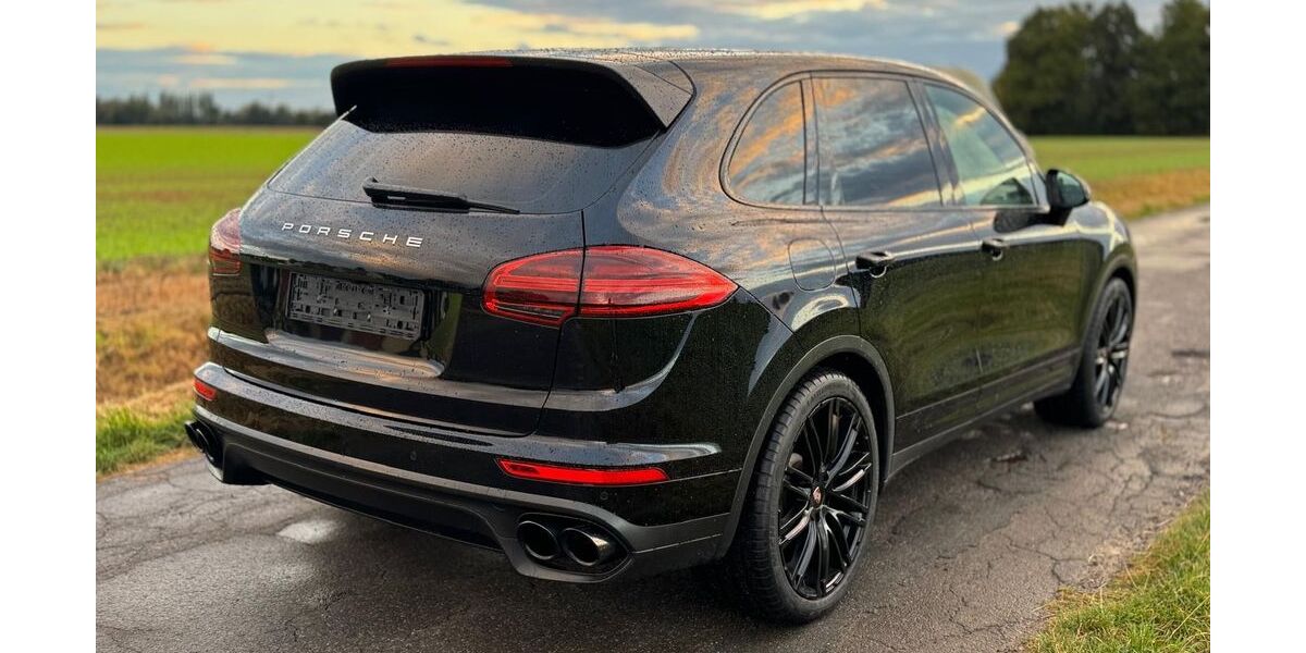 Porsche Cayenne 210.000 km 27.900 € Vechelde 38159