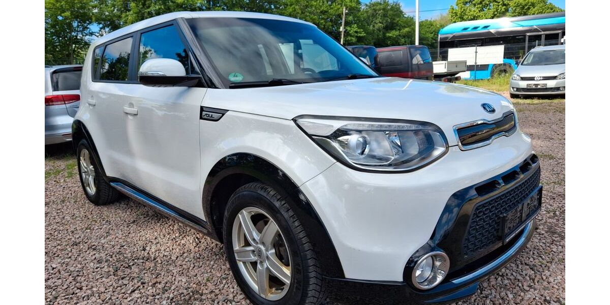 Kia Soul 141.300 km 9.600 &euro; Bad doberan 18209