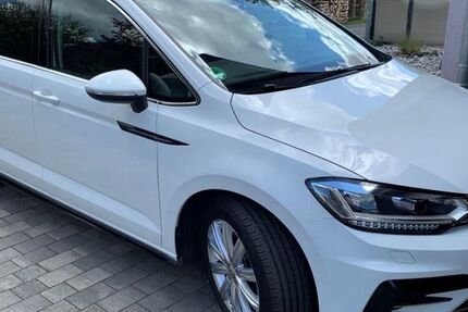 VW Touran 101.500 km 19.999 &euro; Frankenberg 35066