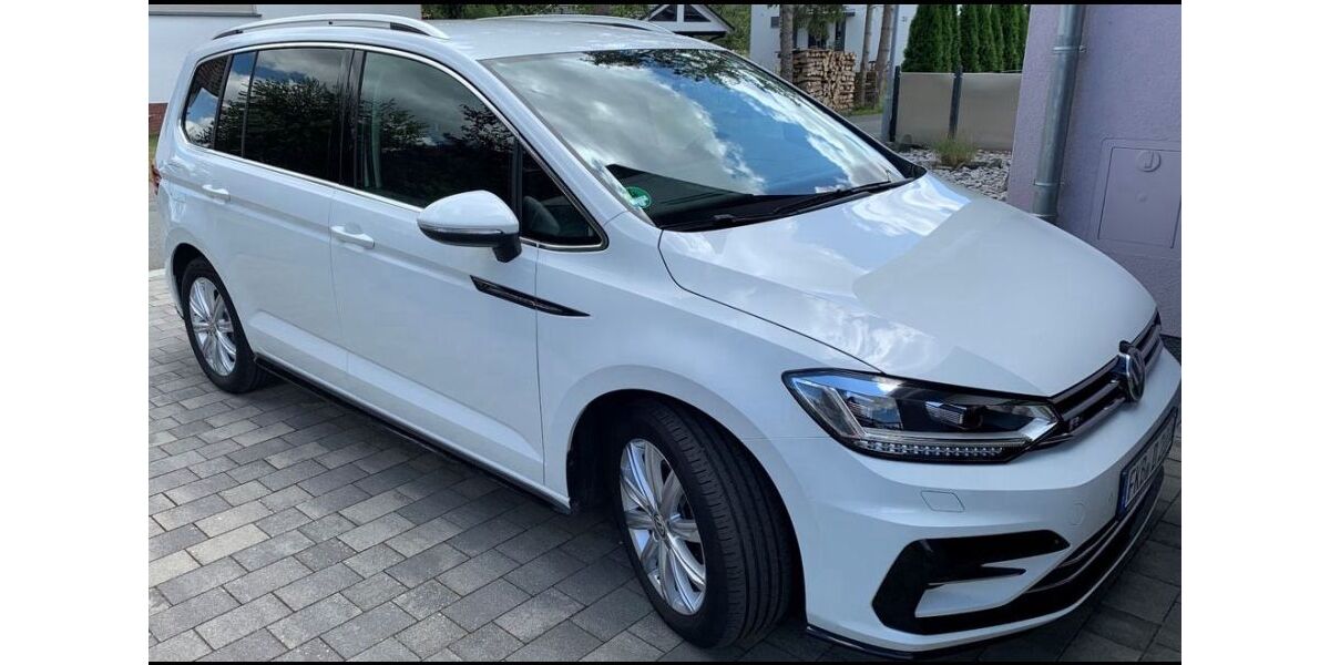 VW Touran 101.500 km 19.999 &euro; Frankenberg 35066
