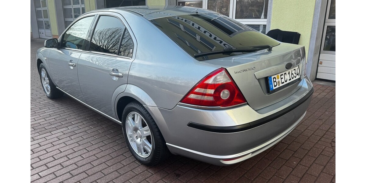 Ford Mondeo 124.651 km 3.490 &euro; Berlin 10178