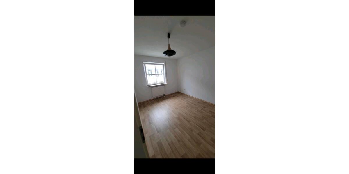 Etagenwohnung Oberviechtach - 2 Zimmer, 60 m&sup2;, 600&euro; | Angebot:26150588