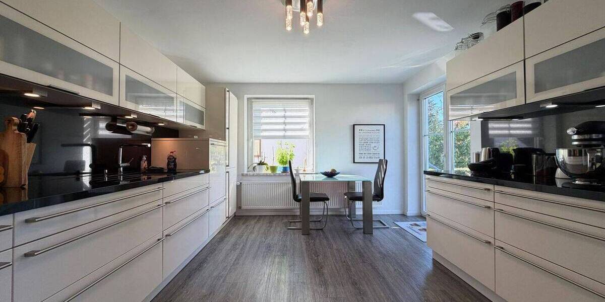 Einfamilienhaus Neuburg an der Donau Neuburg - 5 Zimmer, 198 m&sup2;, 749.900&euro; | Angebot:26319316